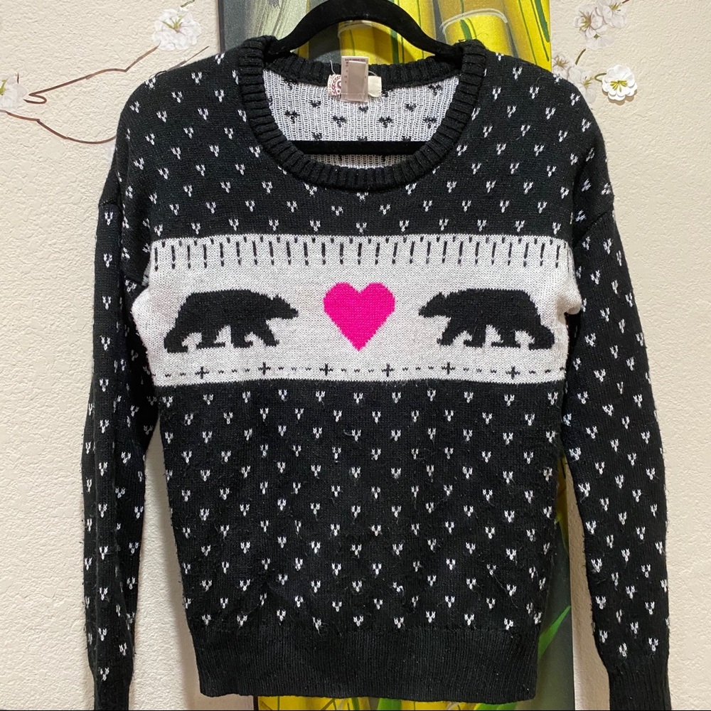 Beautiful Juniors Sweater (Holiday Themed)